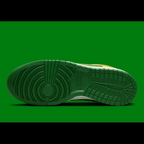 Nike Dunk Low Retro BTTYS “Oregon” sneakers, New in Box, M12 - Picture 8 of 8